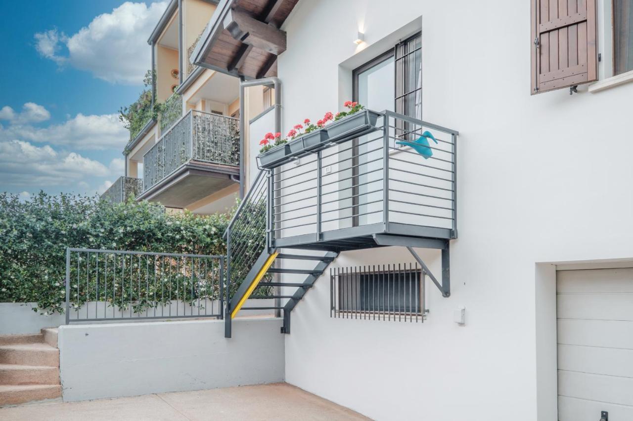 B&B Casa Gaia - シルミオーネ エクステリア 写真