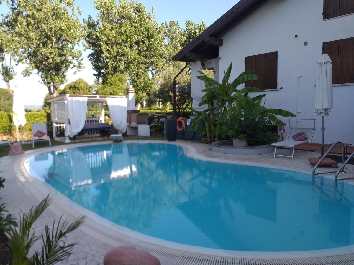B&B Casa Gaia - シルミオーネ エクステリア 写真